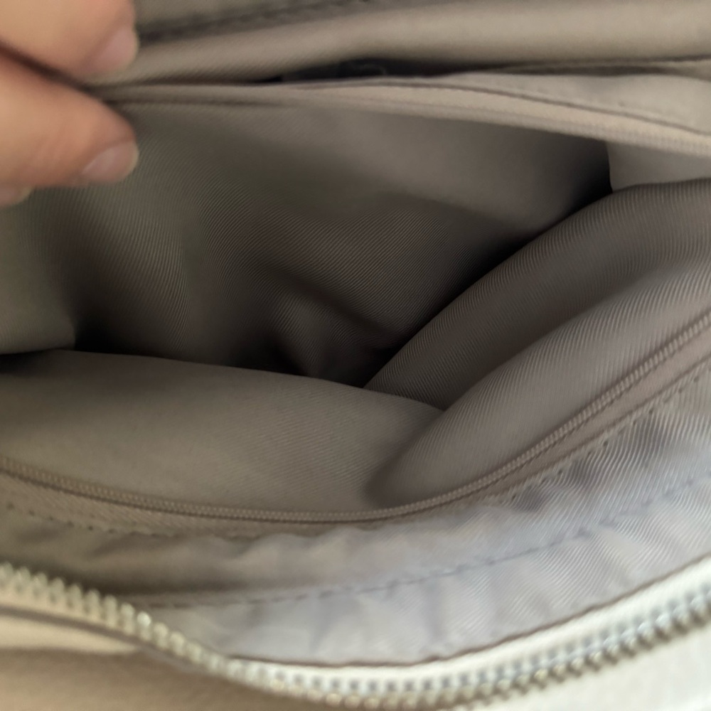 Cream Handbag - Picture 5 of 8